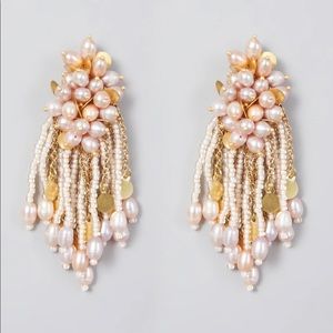 GORGEOUS Pearl Statement earrings
